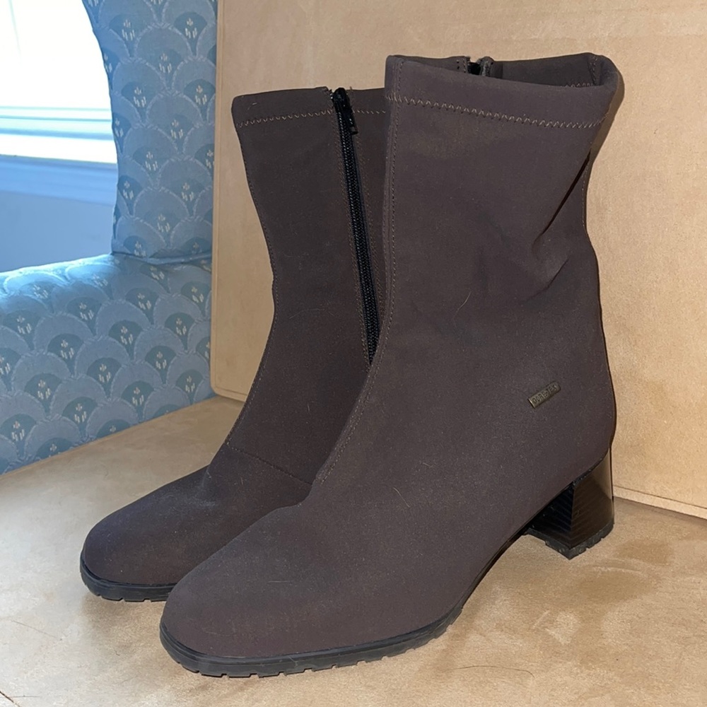 Gore-Tex brown heeled boot